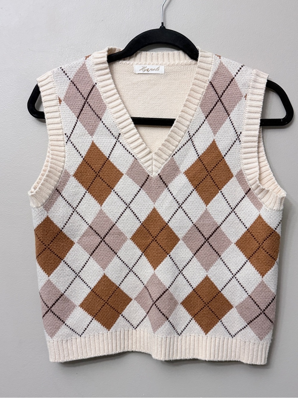 Hyrpels Cream Argyle V-Neck Sweater Vest Beige Tan Preppy Academia